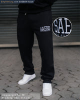 Lifestyle Herren Jogginghose schwarz mit Stickerei & geradem Bein by SAEBIS®
