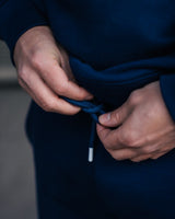 Lifestyle Herren Jogginghose navyblau mit Stickerei by SAEBIS®