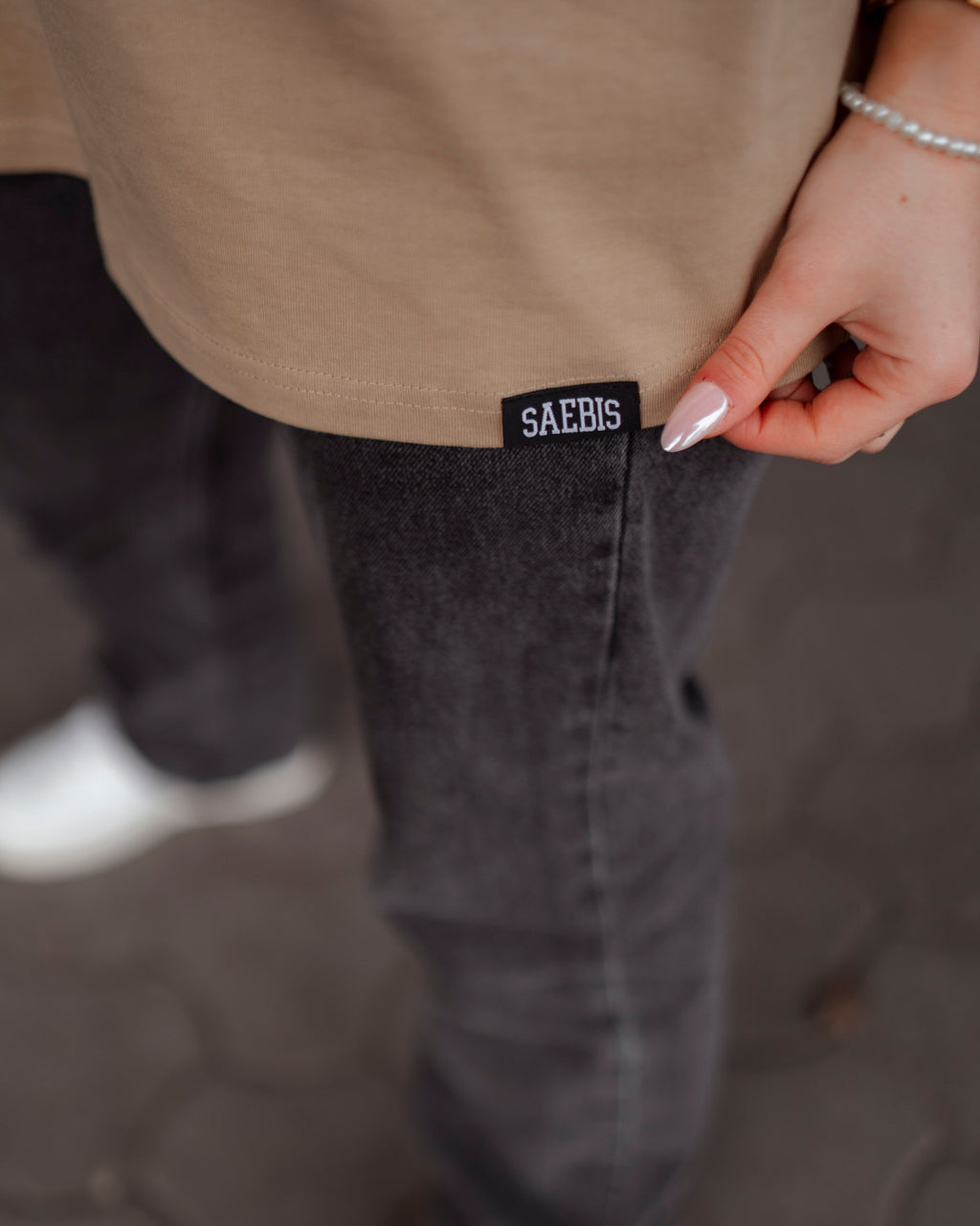 Lifestyle Damen Extra Oversized Premium T-Shirt karamellfarben by SAEBIS®