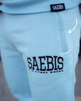 Lifestyle Herren Jogginghose babyblau mit Stickerei by SAEBIS®
