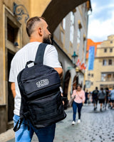 Lifestyle Rucksack schwarz mit drei Fächern by SAEBIS®