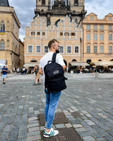 Lifestyle Rucksack schwarz mit drei Fächern by SAEBIS®