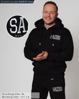 Lifestyle Herren Zip Hoodie schwarz mit Stickerei by SAEBIS®