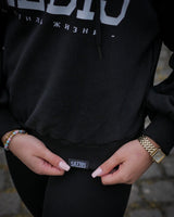 Lifestyle Damen Cropped Hoodie schwarz aus Bio-Baumwolle by SAEBIS®