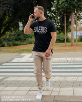 Lifestyle Herren Jogginghose beige mit Stickerei by SAEBIS®
