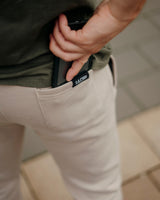 Lifestyle Herren Jogginghose beige mit Stickerei by SAEBIS®