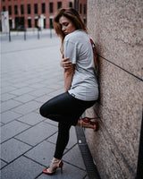 Matryoshka Damen Oversized T-Shirt grau by SAEBIS®