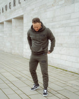 Lifestyle Herren Jogginghose khaki mit Stickerei by SAEBIS®