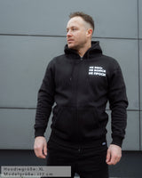 Herren Zip Hoodie mit Reisverschluss schwarz - НЕ ВЕРЬ НЕ БОЙСЯ НЕ ПРОСИ - by SAEBIS®