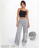 Это стиль жизни - Damen Jogginghose schwarz mit breitem Bein by SAEBIS®