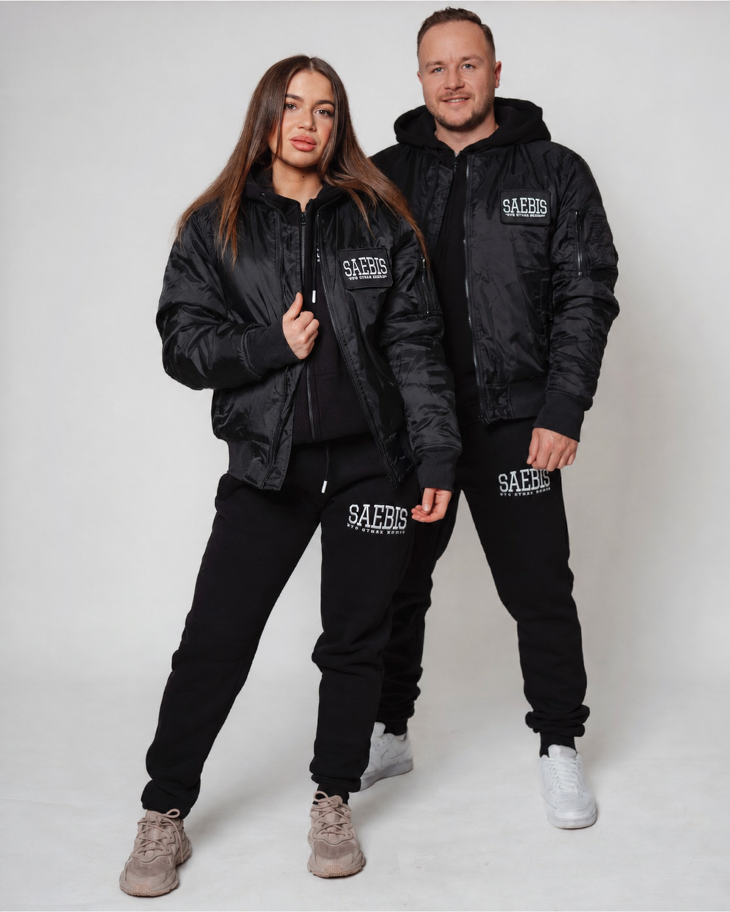Lifestyle Damen Oversized Bomber Jacke gefüttert, mit Reißverschluss schwarz by SAEBIS®