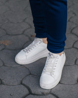 Lifestyle Damen Jogginghose navyblau mit Stickerei by SAEBIS®