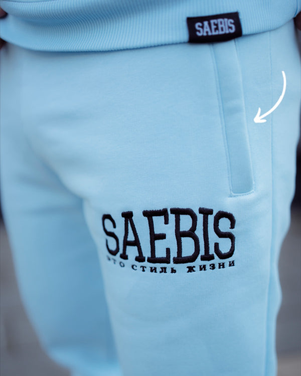 Lifestyle Herren Jogginghose babyblau mit Stickerei by SAEBIS®