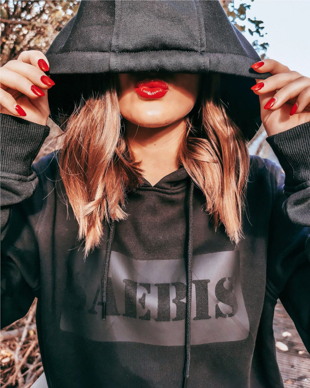 SAEBIS® All Black Damen Hoodie schwarz