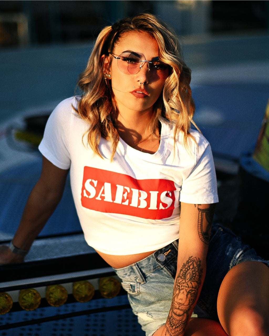 SAEBIS® Red Box Damen Crop Top weiß
